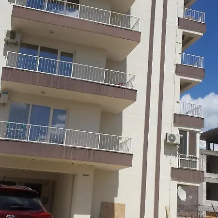 De Lux Seaside Apartment